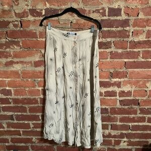 🥥 neutral floral skirt 🥥